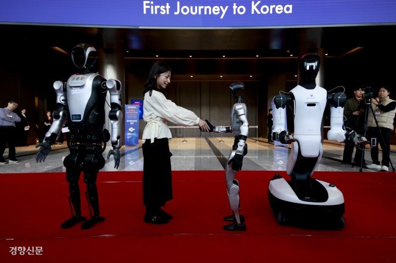 바르셀로나로, 서울로…중국 휴머노이드 ‘바쁘다 바빠’[포토뉴스]