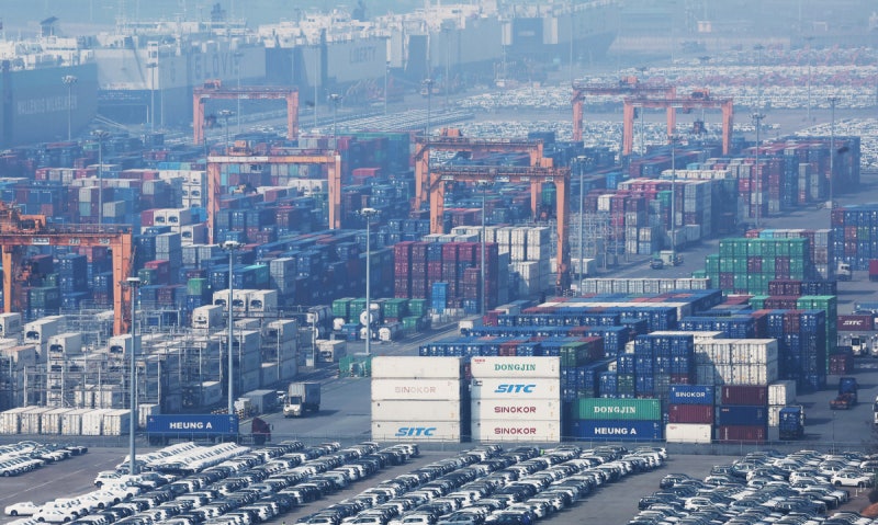 미, 한국 자동차·철강·석유화학 등 콕 집어 “과잉 생산 흑자”