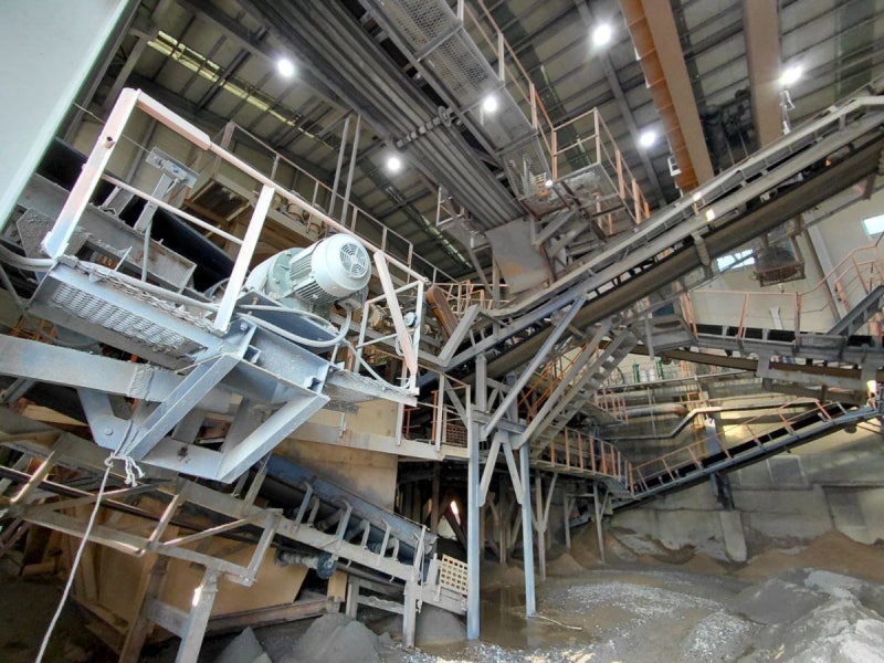 비상 버튼 없는 컨베이어 벨트···23세 이주노동자 뚜안은 멈추지 못하고 일했다