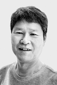 [겨를]가장자리에 서다