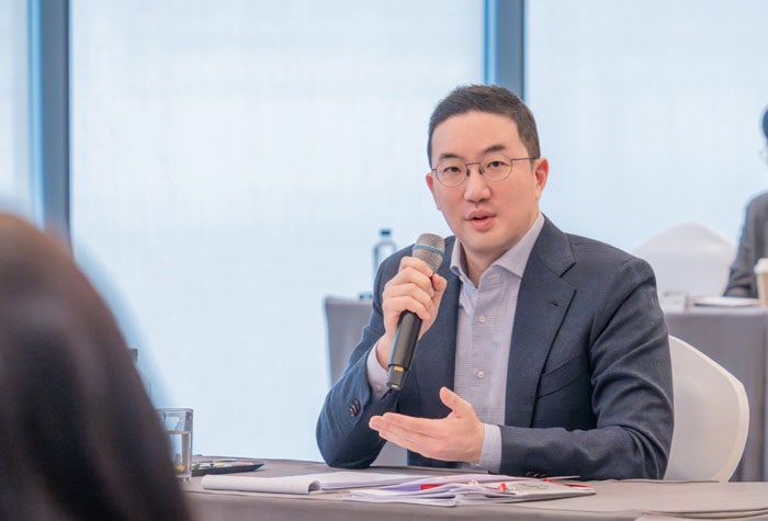 구광모 LG 회장, 사장단에 “AI 전환, 속도가 최우선”