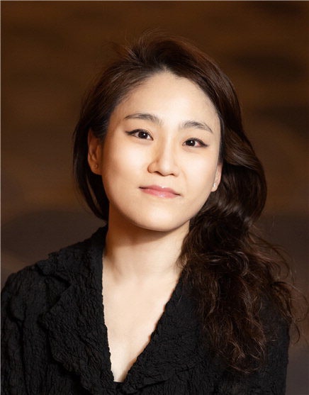 첼로 연주자이자 지휘자 장한나, 예술의전당 첫 여성 사장 됐다