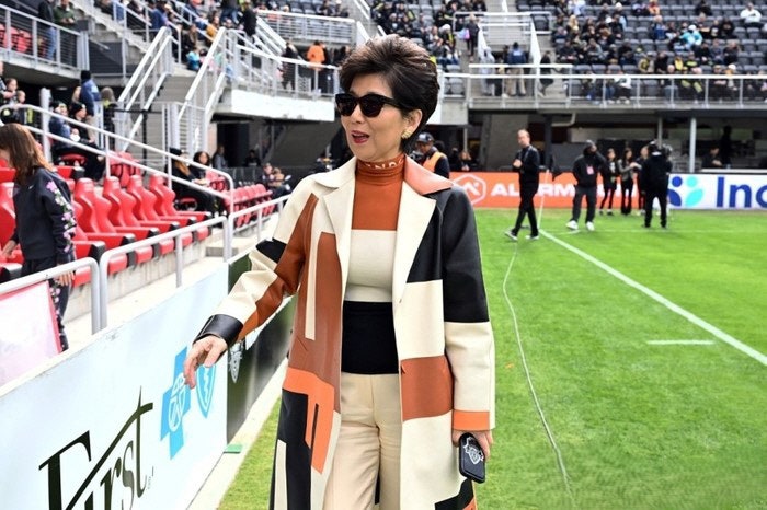 “축구를 미 국민 스포츠로”…여 축구에 441억 내놓은 ‘서울 출신’ 미셸 강