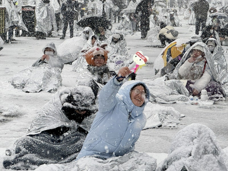 12·3 이후 123일, 그리고…아직 닿지 못한 ‘사회대개혁’을 향해[책과 삶]