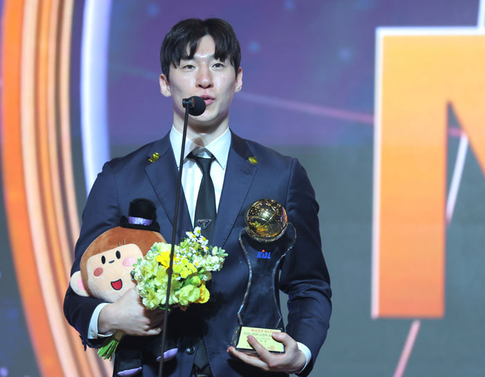 우승보다 기록…이정현, 코트의 ★됐다