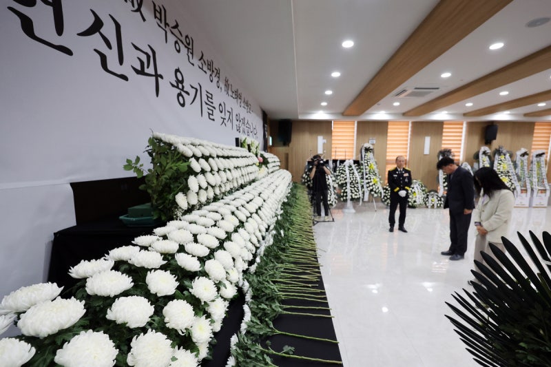 ‘소방관 순직’ 완도 냉동창고 화재 책임 30대 중국인 입건 경향신문 관련 대표 이미지