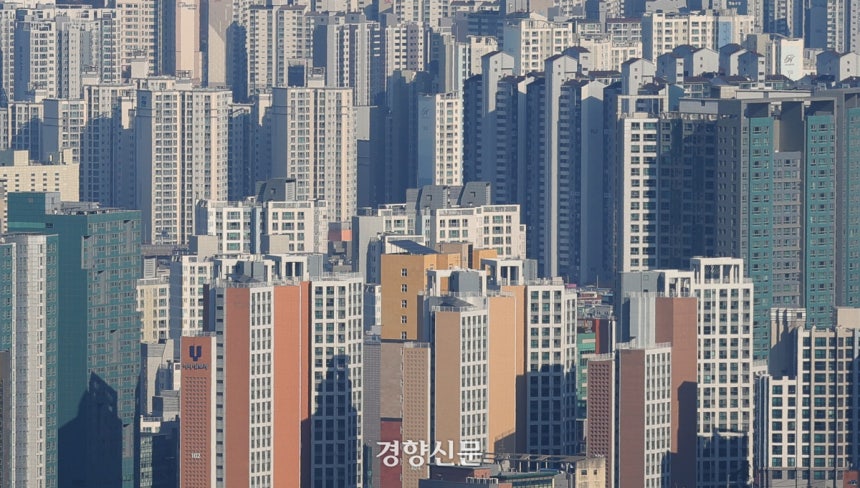 서울 중구 남산타워에서 바라본 서울 시내 아파트 단지의 모습.  정효진 기자