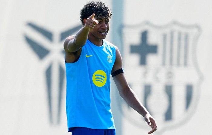 ‘천재 공격수’ 18세 야말 부상…스페인도 FC바르샤도 ‘비상’