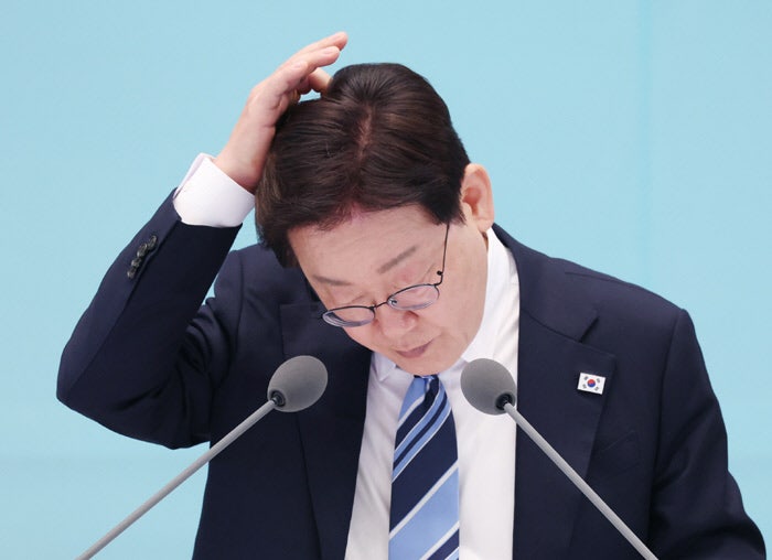 ‘검 기소 횡포’ 밝혀내려다…대통령 위한 ‘예외’로 오점