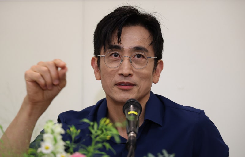 용 소재 신작 ‘우리동네 도서관’ 낸 배우·소설가 차인표 “독자들 서평이 작품활동 계속할 힘 됐다”