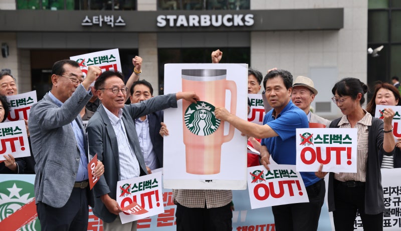 매출 급락·주가 직격탄…오너의 무책임한 말, 업보가 됐다