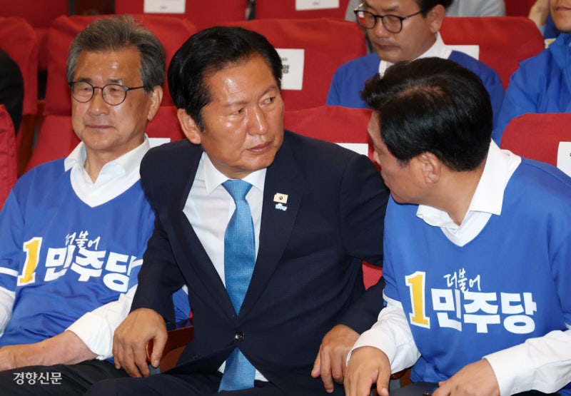 기초단체 226곳 살펴보니…서울 구청장 민주당 ‘우세’, 자치구 지형 파랗게 물드나