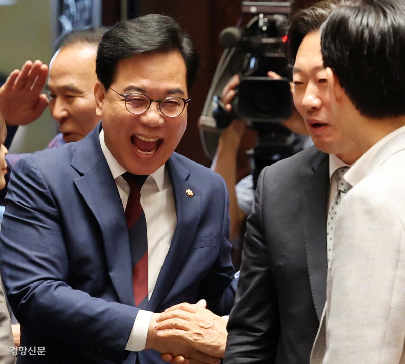 “희망의 불씨 지켜냈다”…장동 혁, 대표직 유지 뜻