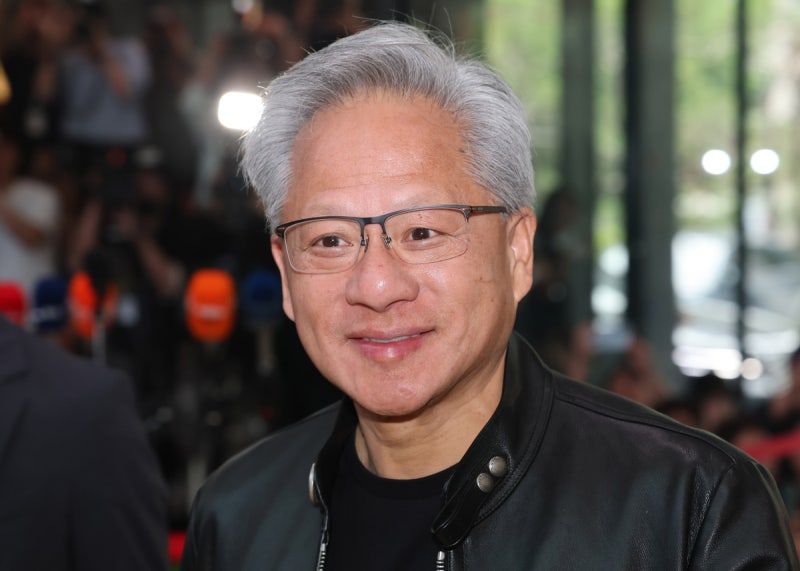 [속보] 젠슨 황, 주가 폭락에 “AI 혁명은 이제 시작···주식 저렴하게 살 수 있는 기회”