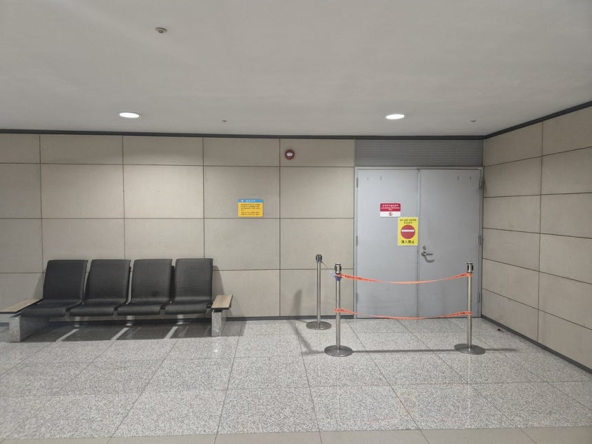 배변 사건이 발생한 인천공항 제1여객터미널 출입국심사관 여직원 휴게실. 독자 제공
