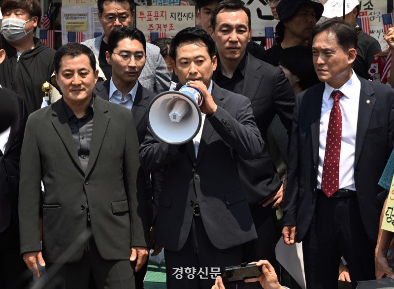 [속보]장동혁 “개표소에 2명씩 출입 허용, 모든 과정 생중계”···경찰과 협의 내용인지는 불분명