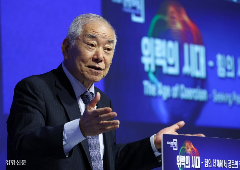 문정인 연세대 명예특임교수 “자유주의 질서 사라질 때 아냐…한국, 중견국 연합 주도를”[2026 경향포럼]