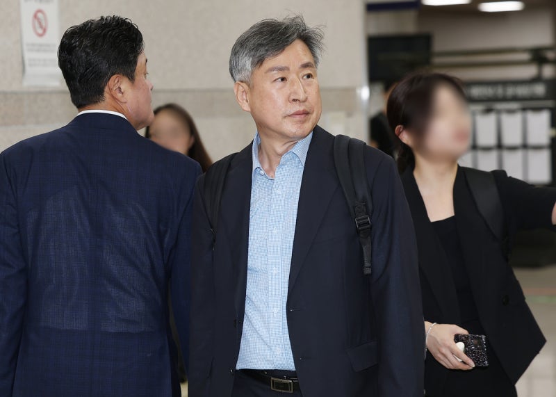 [속보]김종욱 전 해경청장·안성식 전 기획조정관 구속영장 기각···“내란부화수행 등 혐의 다툼 여지 있어”