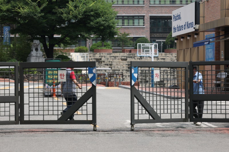 민주당 “배재고 용기, 광주제일고 포용에 경의…정쟁 소재 삼으려는 국민의힘 유감”