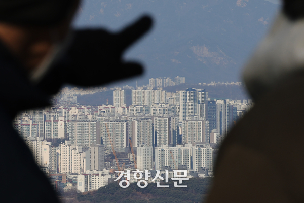 “중산층 살게 넓게 지으라” 이 대통령 지시에···30평대 공공임대주택 40%까지 늘린다
