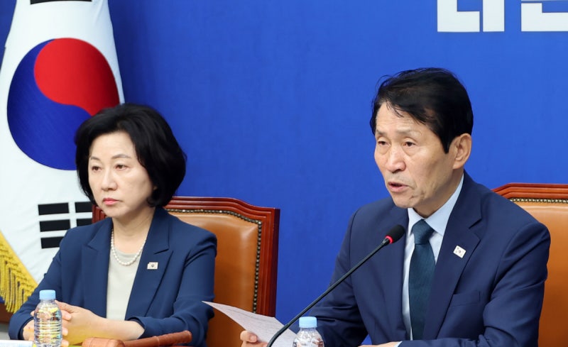 ‘떠나는 2030’ 위기감…민주당, 8년 만에 ‘청년 최고위원’ 부활