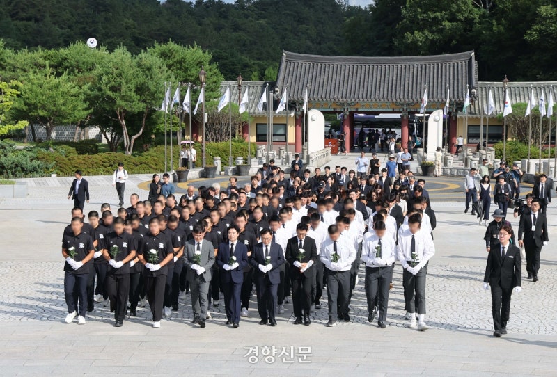 배재고 야구부 ‘5·18 비하 구호’ 6개월 출전정지 재심 청구···심의 열리는 데 최소 2개월 걸린다