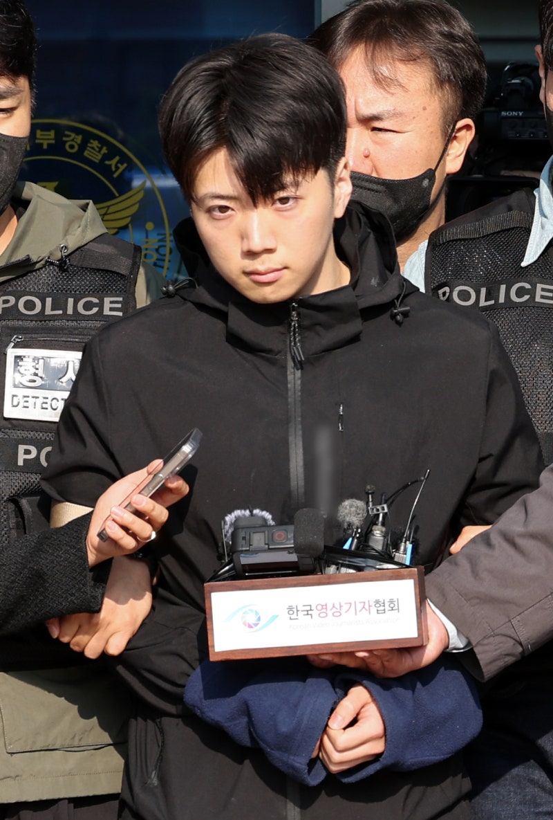 [단독]장윤기 부친 “윤기가 휴대폰 버린 곳 첨단대교 맞냐” 수사팀장 “맞다”···직접 찾아내 은폐했나