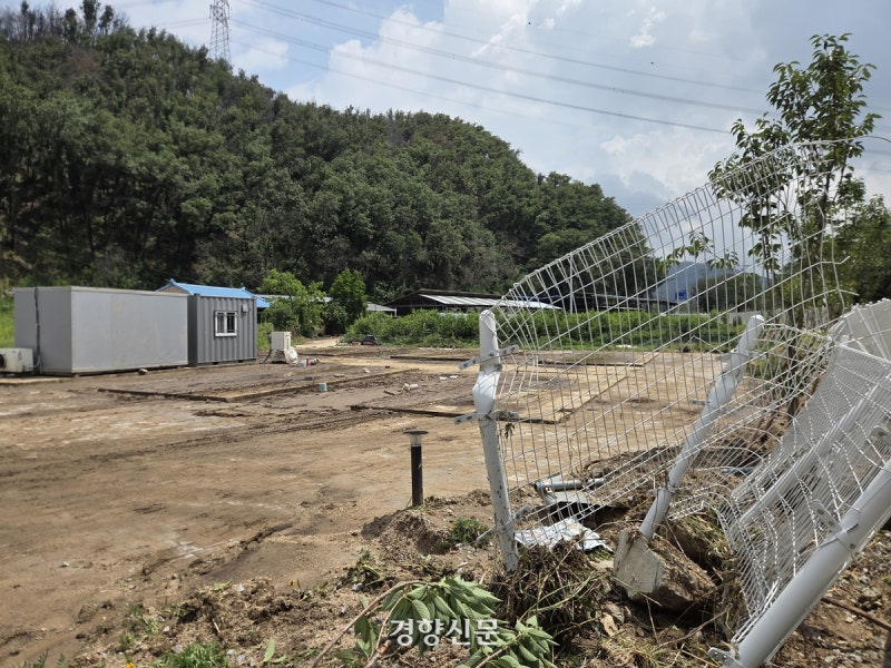 산불 이재민 덮친 폭우···임시주택 141동이 ‘산사태 영향권’