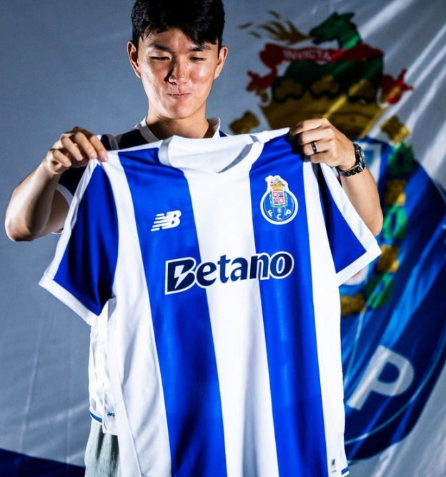 3년+1년 옵션·이적료 76억원…‘16번’ 황인범, FC포르투 갔다