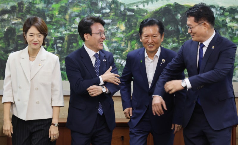 김민석·정청래, 서로 “반명 분열주의자”…갈수록 언쟁 격화