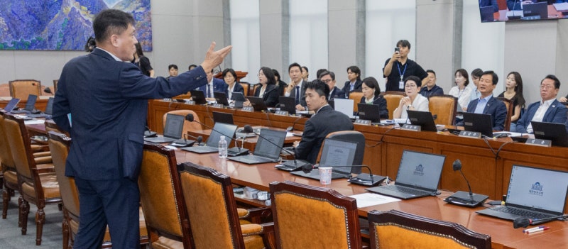 ‘<b>패스트트랙</b> 기한 90일로 단축’ 여당 주도 운영위 통과