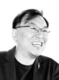 [하승우의 풀뿌리]위원회와 생중계의 샛길들
