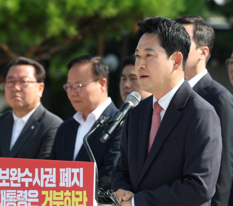 장동혁 “이 대통령, 거부권 거부하면 탄핵 요구 거셀 것”