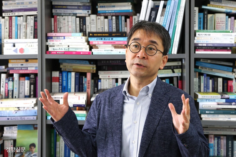 [논설위원의 단도직입]“메가프로젝트는 기업보다 사람…지역에 인재가 머물 도시 만들어야”