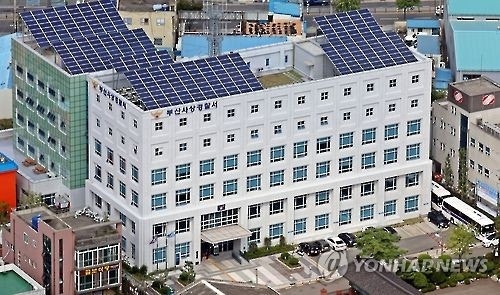변기 수리하러 온 70대 <b>집주인</b>에게 <b>흉기</b> 휘두른 30대 세입자 체포