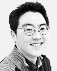 [기자칼럼]좁은 주차장, 어정쩡한 자전거길