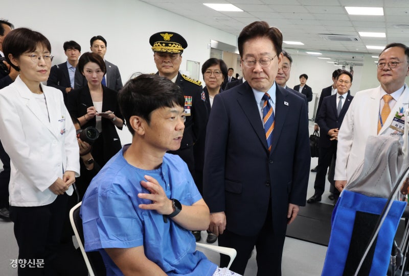개원한 국립소방병원 찾은 이 대통령[포토뉴스]