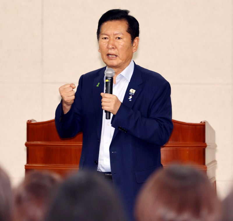 ‘샤이 정청래’ vs ‘대세 김민석’…호남권 권리당원 투표 시작