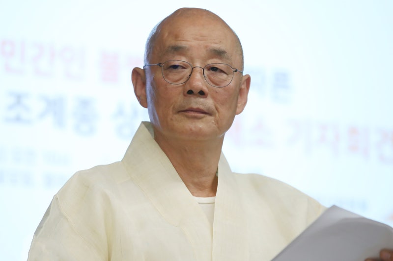 봉은사 주지 지낸 명진스님 입적···제주서 <b>프리다이빙</b> 사고
