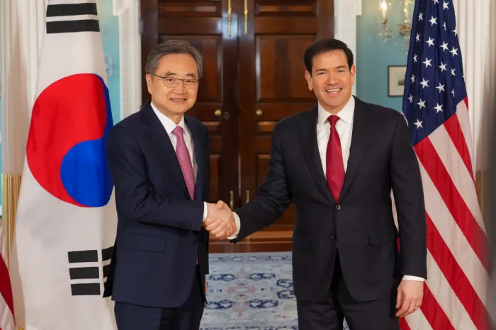 <b>조현</b> 외교장관, 미 <b>루비오</b>와 <b>통화</b> “북핵문제 해결 긴밀한 공조”