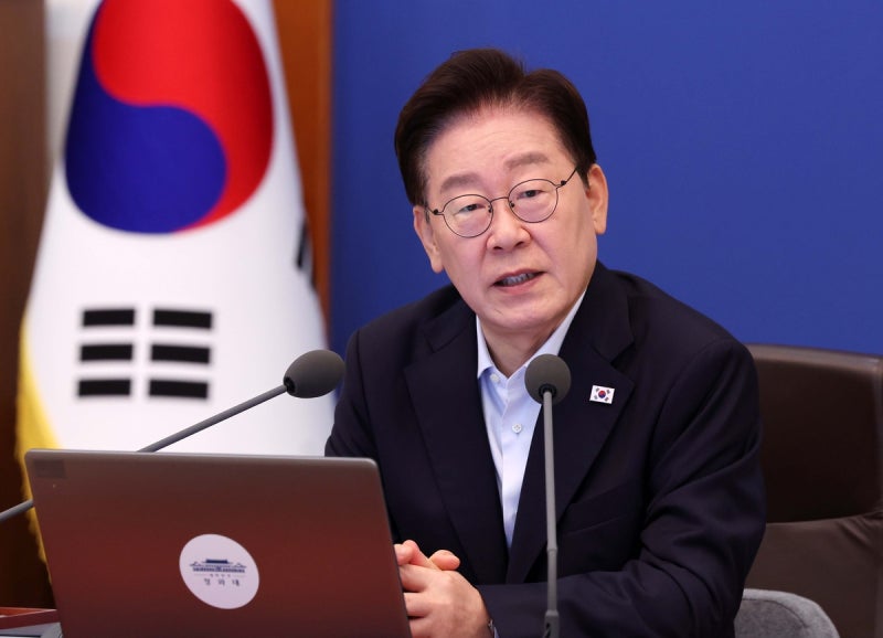 [속보]<b>이 대통령</b> “<b>경찰</b> 기강 해이·치안 무책임 심각…<b>경찰개혁기구</b> 고...