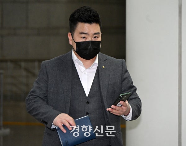 [사설]내란 가담 군인들 중형 선고, 역사의 교훈으로 삼아야