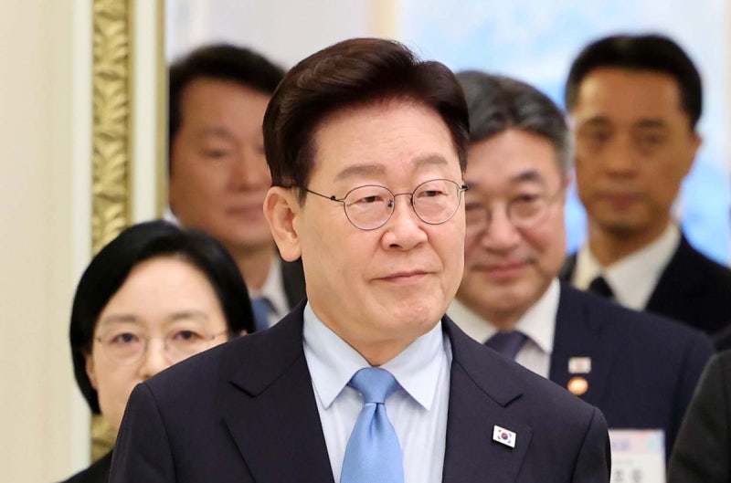 ‘서면제청’에 ‘<b>재제청</b> 요구’ 꺼낸 이 대통령…<b>조희대</b>에 다시 공 넘...