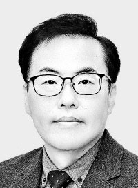 [역사와 현실]사막에는 대성당이 없다