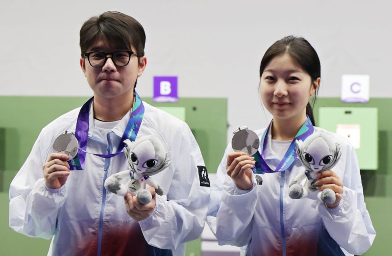 파리서 불발된 메달 꿈 이룬 ‘반·박 듀오’