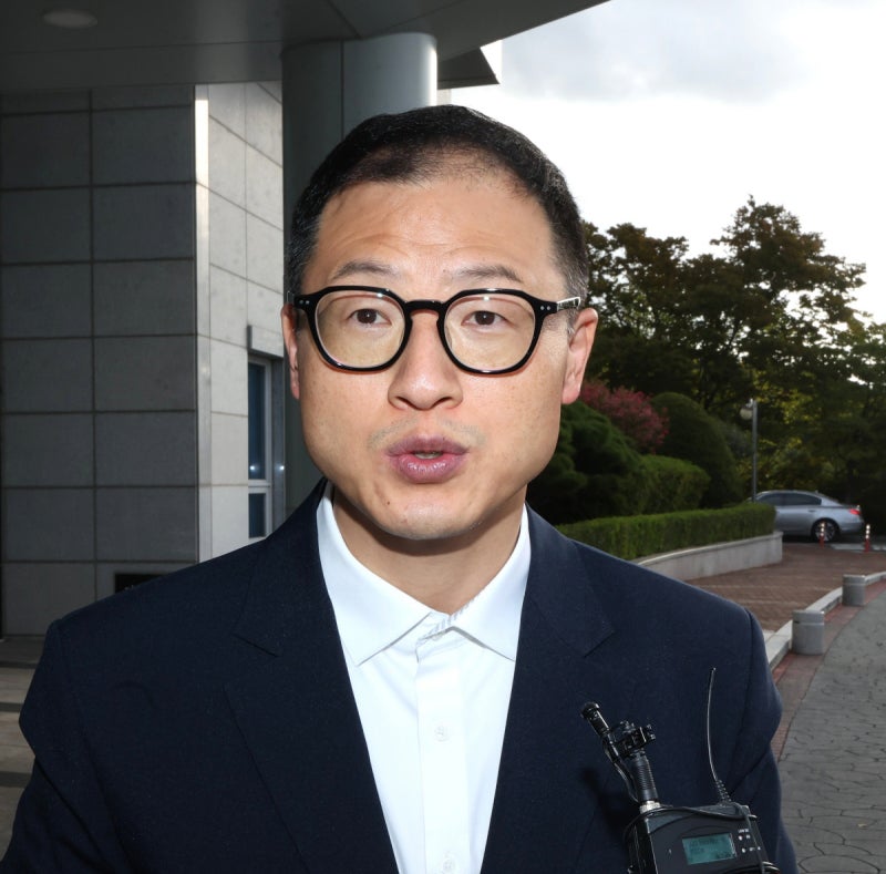 김상욱 울산시장, 피의자 신분 경찰 조사…선거법 위반·성매매 혐의로 고발