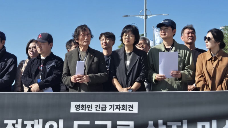“관객 판단을 정치가 대신 말라”…‘암살자(들)’ 정치권 논란·위협에 목소리 낸 영화인들