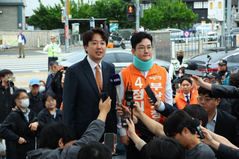 ‘피습 자작극’ 정이한 전 개혁신당 부산시장 후보 구속