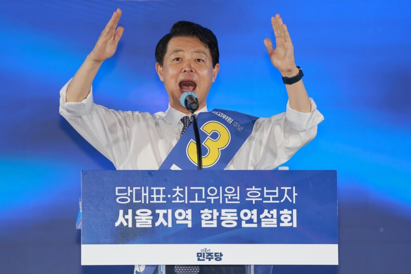 임미애 이어 김영호도 <b>최고위원</b> 후보 사퇴…<b>김용</b> 지지 선언