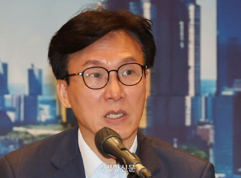 “저는 앞에서 지휘한 것 밖에 없어요” <b>시사타파</b> 이종원···김민석 “...